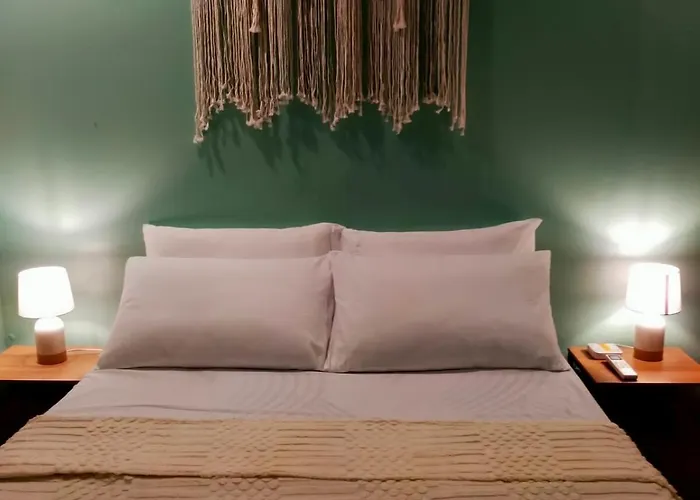 Ferienhaus Bright & Spacious In The Heart Of Town Compostela (Cebu)